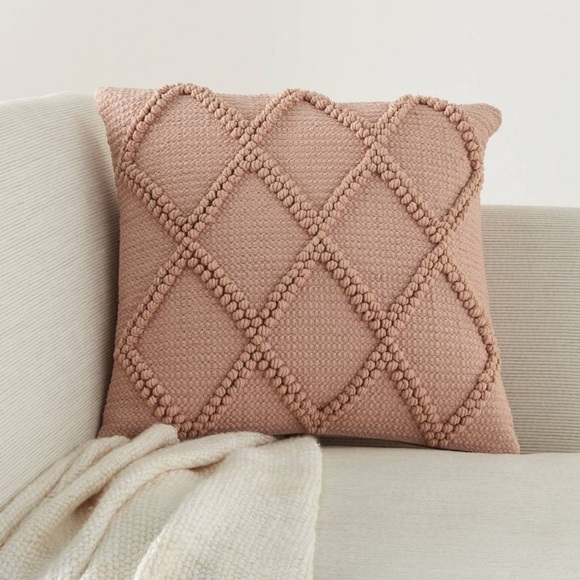 Blush throw pillow- diamond pattern - Picture 2 of 6